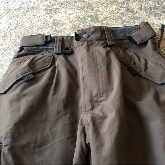 Snowboard/Ski Pants. Men’s size small. - Picture 4 of 8